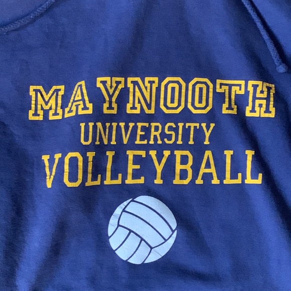 RARE Men's MAYNOOTH University IRELAND VOLLEYBALL Navy Hoodie Sweatshirt - Picture 2 of 10